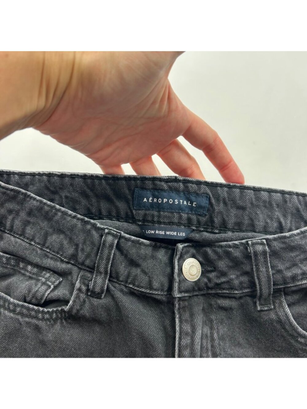 Aeropostale Black Denim Low Rise Wide Leg Jeans 4R - Picture 3 of 6